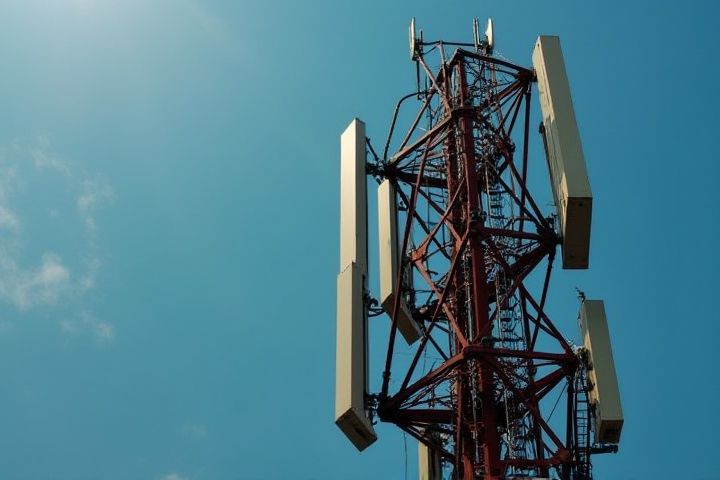 Top Mobile Networks in Nigeria: Analyzing Coverage, Speed, and Customer Satisfaction