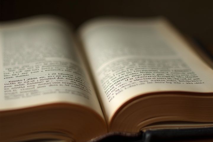 Exploring Nigerian Literature: Key Authors, Themes, and Cultural Significance
